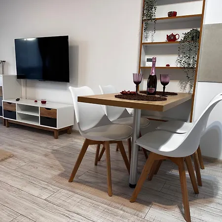 Glamour Apartment